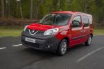 Nissan NV250 Combi 2019 года (EU)